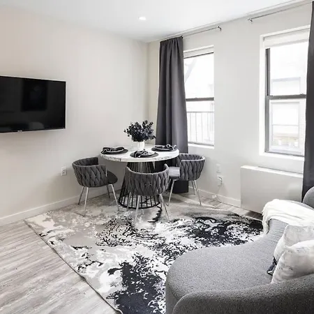 Modern Spacious Apartment In Chelsea